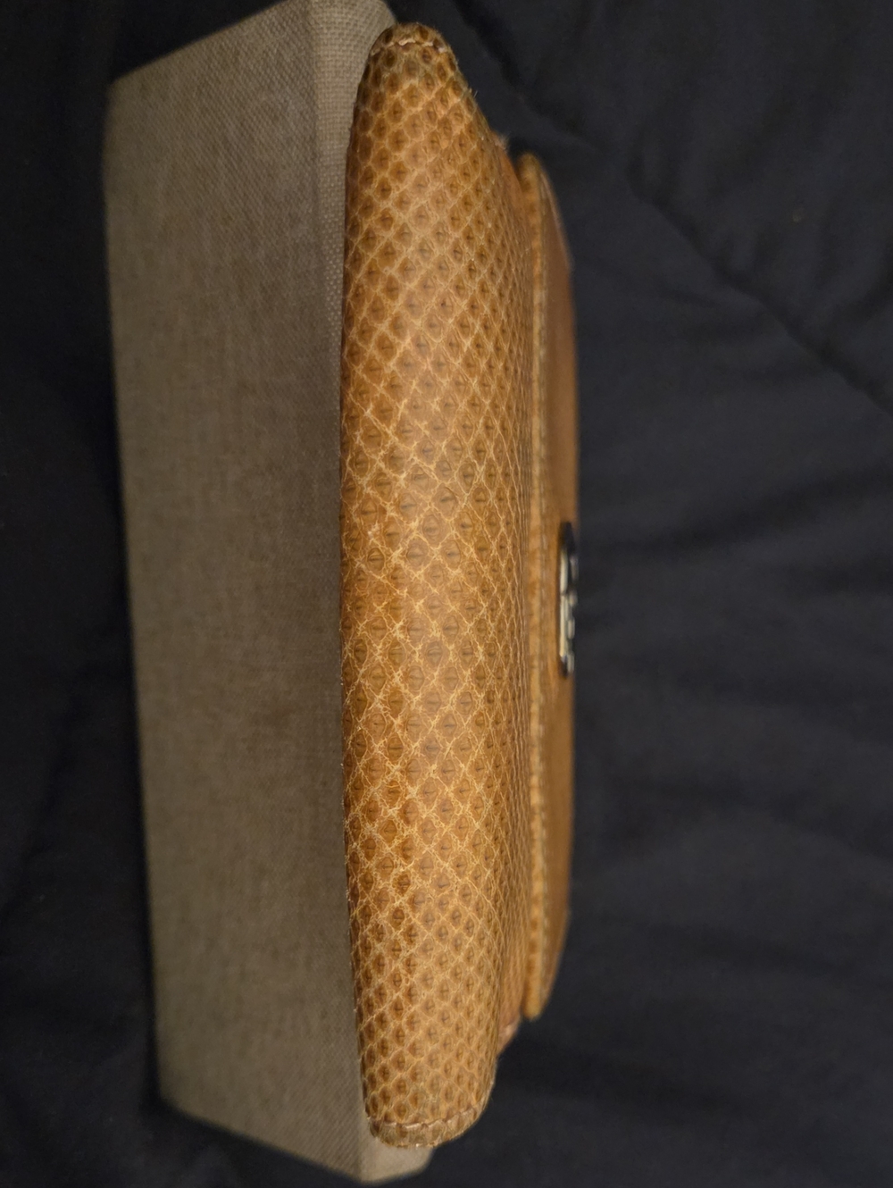Gucci Marmont Beige and Pink Textured Leather Trifold - Picture 14 of 16